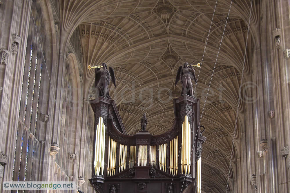 Kings College Chapel, the chapel organ